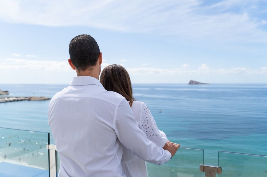 June exclusive getaway in a room with sea view! Villa del Mar Отель Бенидорме
