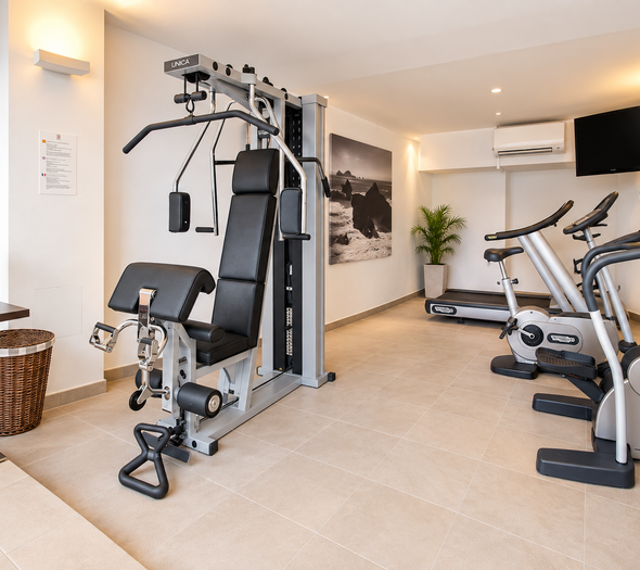СПОРТЗАЛ Villa del Mar Отель Бенидорме СПОРТЗАЛ Villa del Mar Отель Бенидорме
